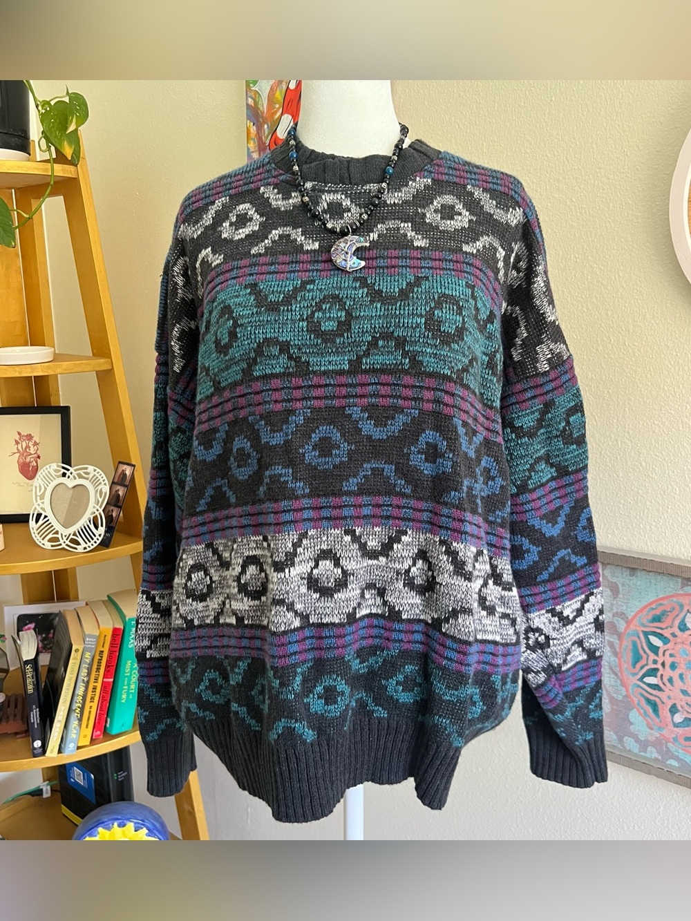 vintage sweater 👾